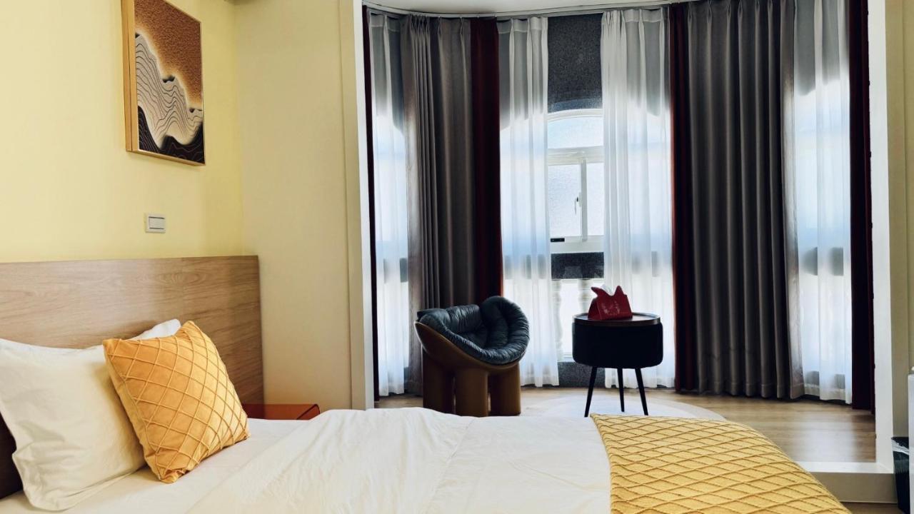 Doppelzimmer mit Balkon