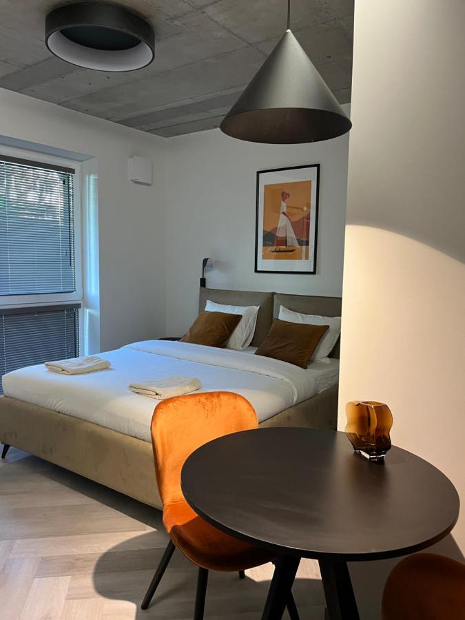 Studio Lit Queen-Size de Luxe 