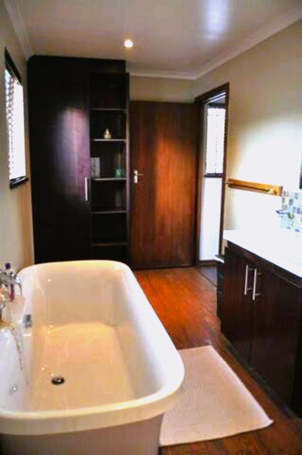 Oppikoppi in Melville - B&B