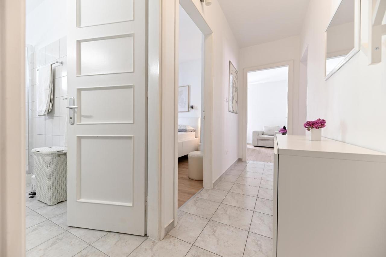 Near Zadar city center apartment with free parking and air condition in each room - Ferienwohnung Zadar