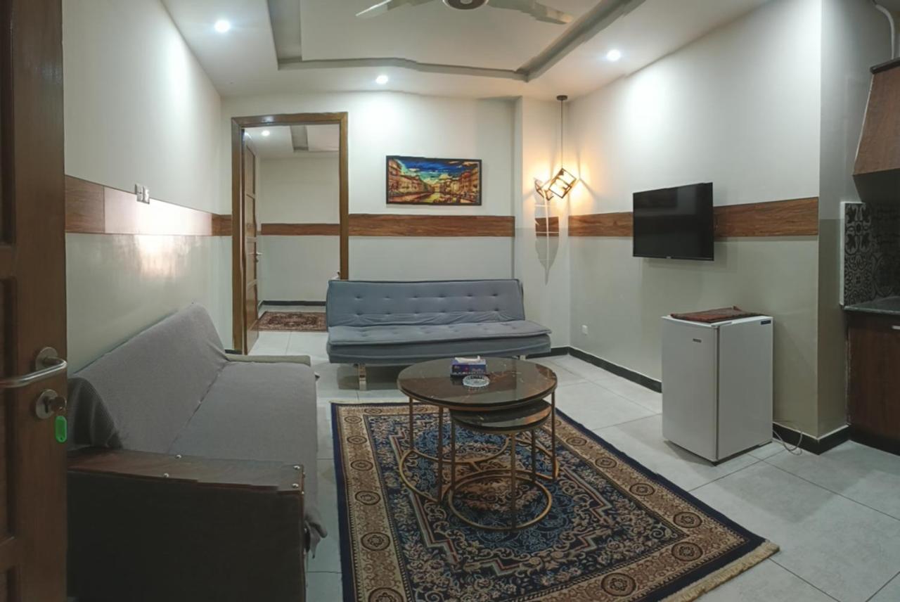 B&B Rawalpindi - Vaporium apartments Bahria RWP - Bed and Breakfast Rawalpindi