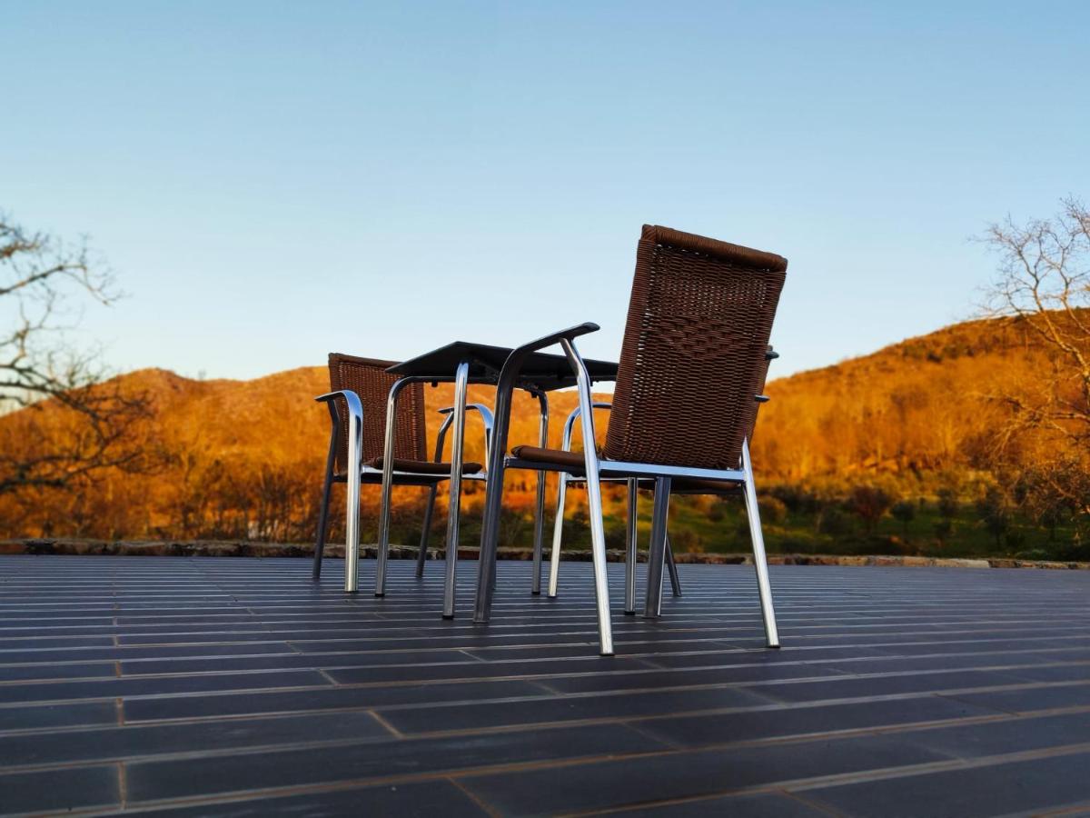 Apartment mit Poolblick