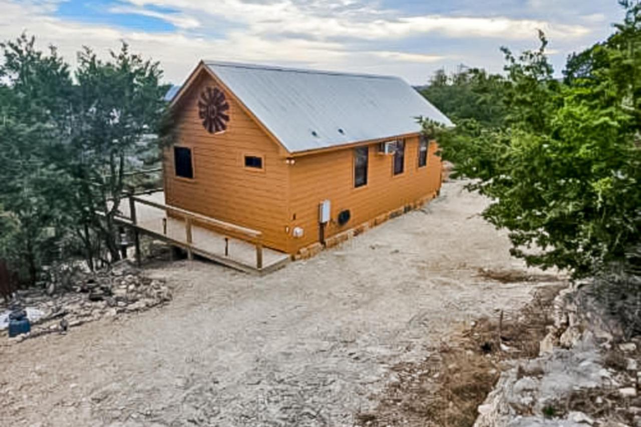 Rock of Ages Cabin at Amazing Grace Canyon - B&B