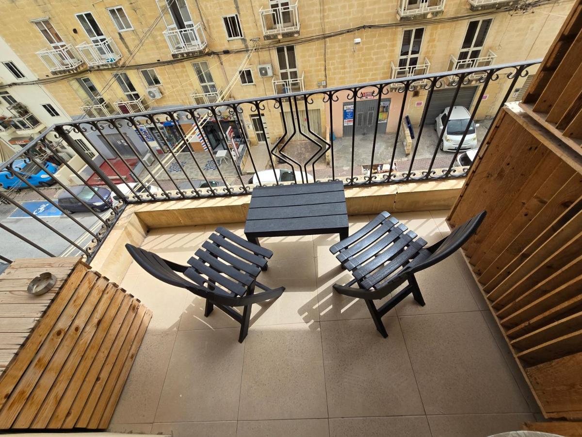 Central & Bright Apartment Free Wi-Fi - B&B San Pawl il-Baħar