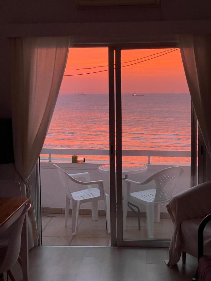 STAY Dreamy Seaside Apartment - B&B