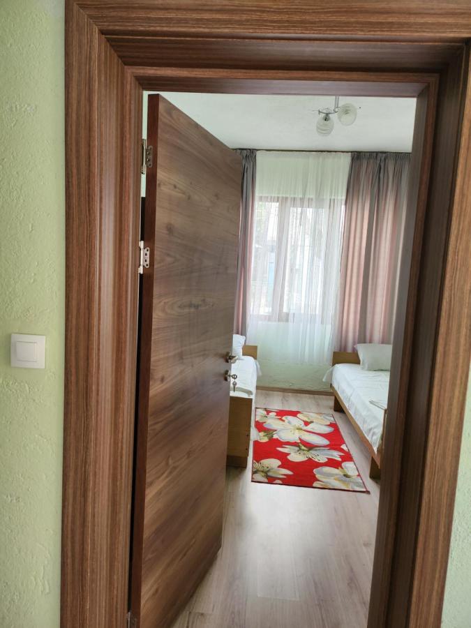 Apartment Lachevi - B&B