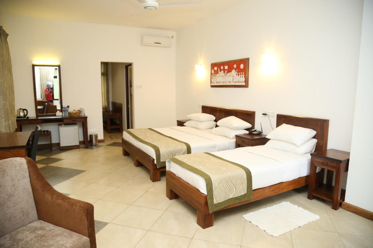 Deluxe Triple Room