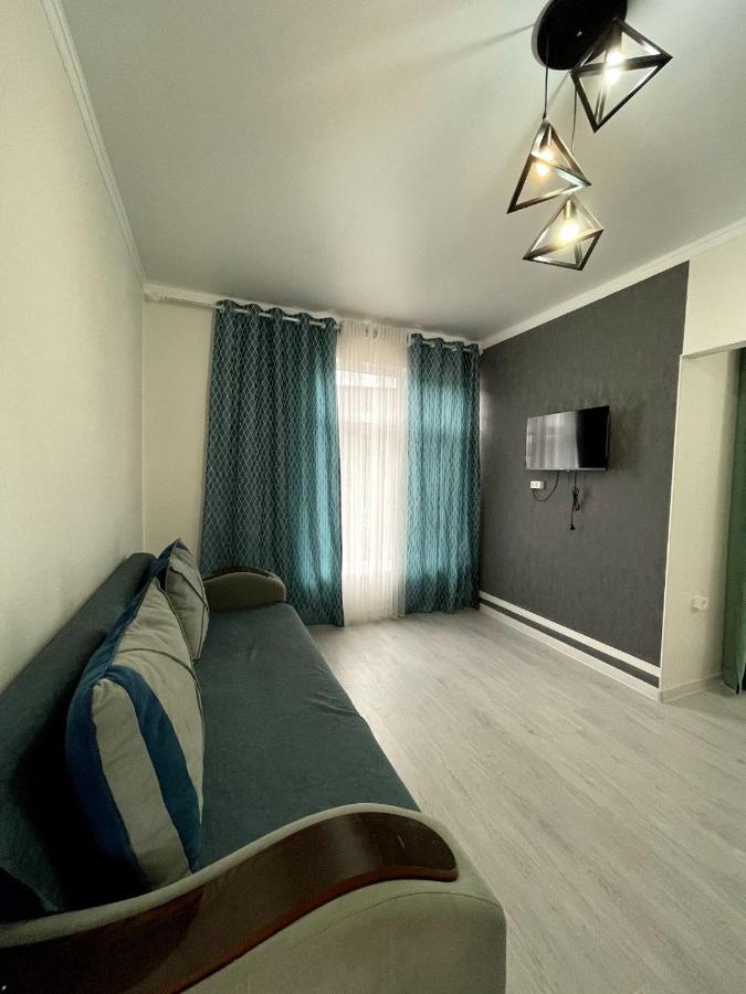 Ak Line - Ferienwohnung Bosteri