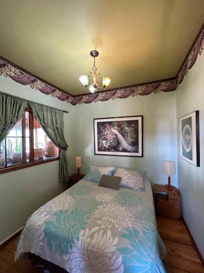 Standard Double Room with Shared Bathroom