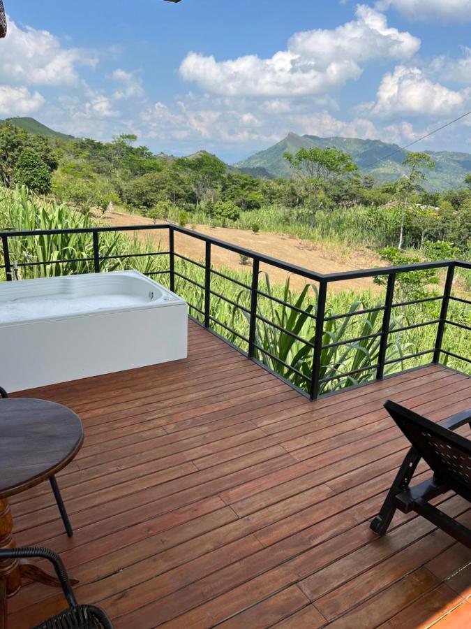 Romantic Glamping for 2 in the Mountain Access with 4x4 or motorbike only - Chambres d'hôtes Villeta
