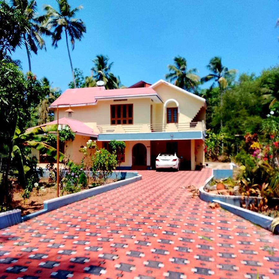 B&B Thiruvananthapuram - Surabhi-Nature Villa ,En Route Varkala,Kollam - Bed and Breakfast Thiruvananthapuram