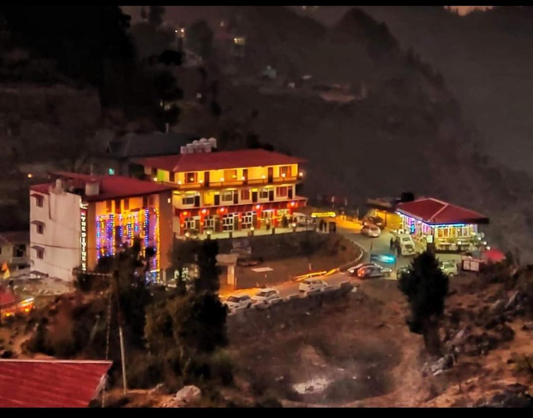 B&B Dhānaulti - Hotel Himalaya View - Dhanaulti - Bed and Breakfast Dhānaulti