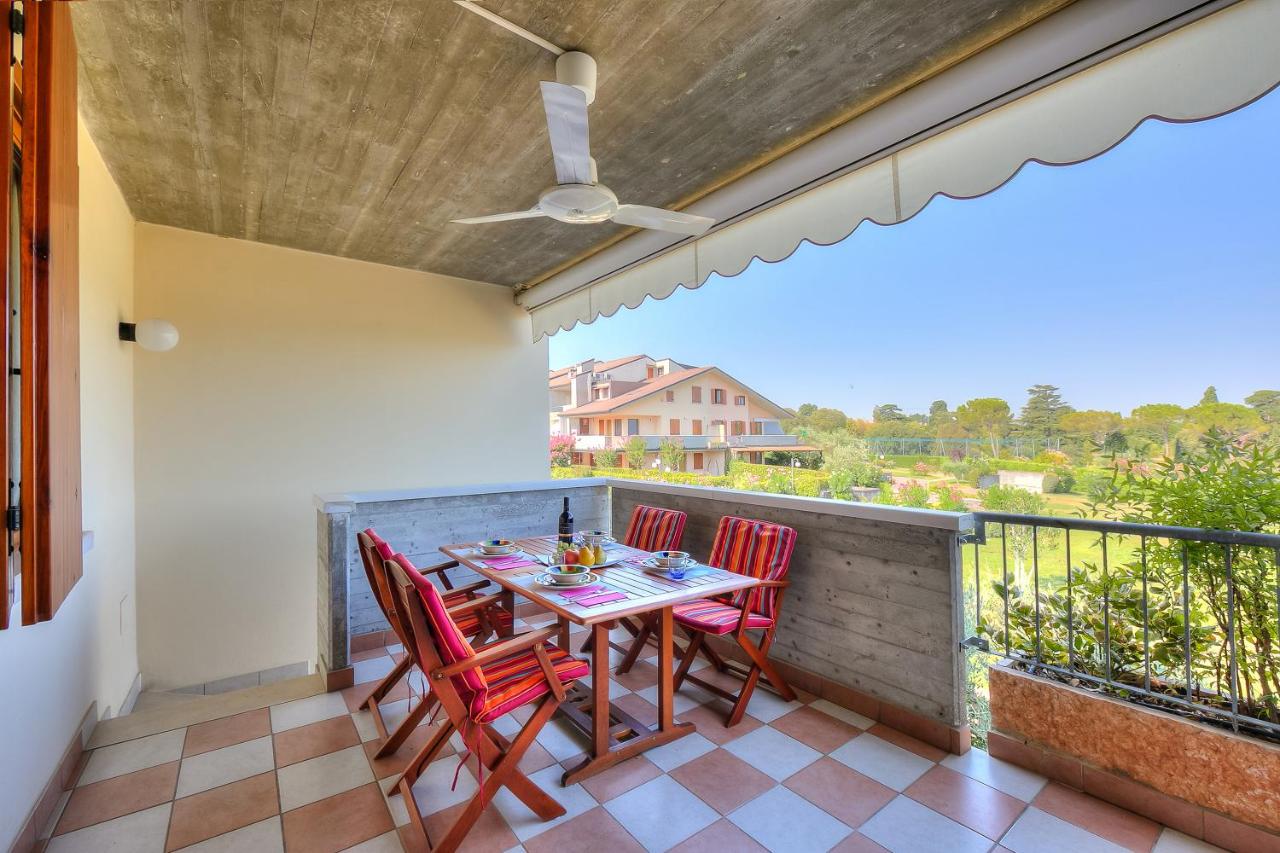 B&B Desenzano del Garda - VistaLago Green Residence 100m From Lake - Happy Rentals - Bed and Breakfast Desenzano del Garda