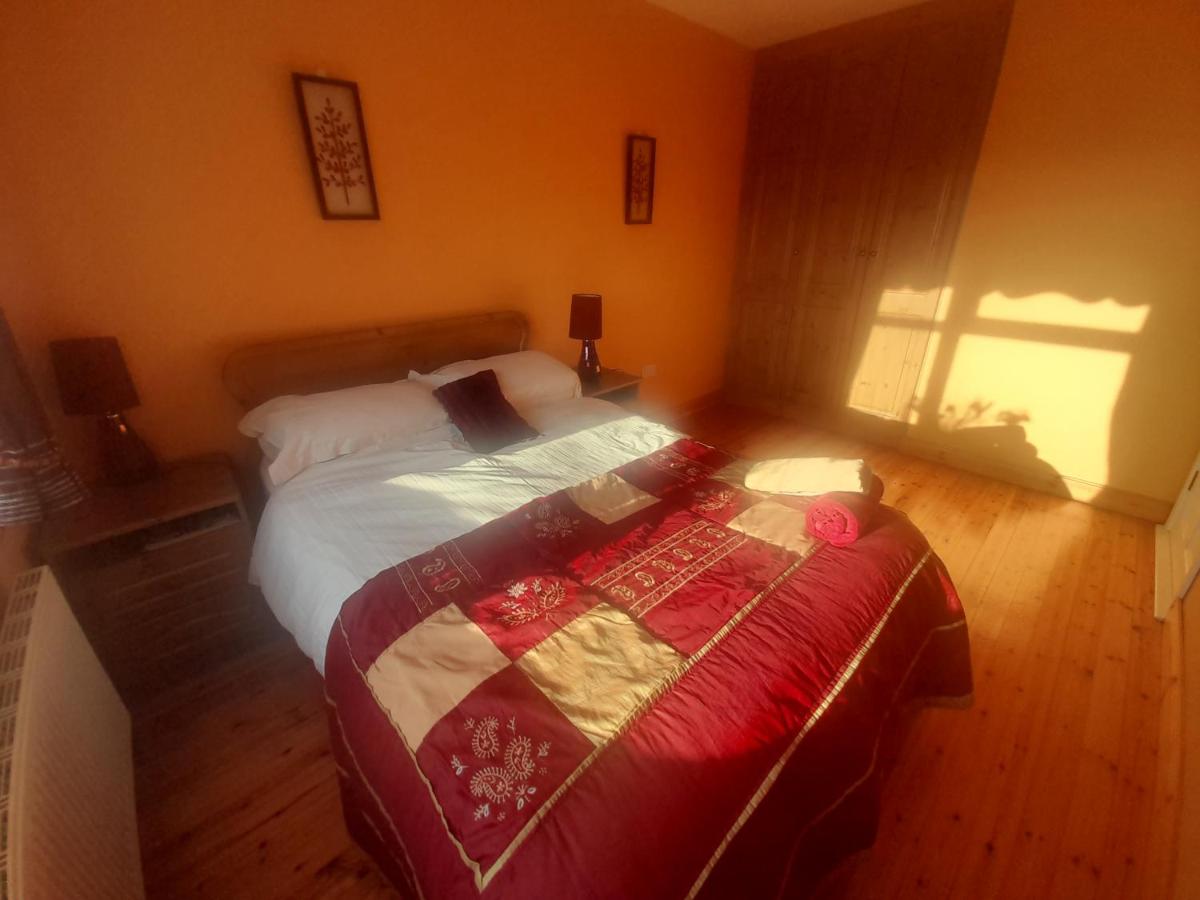 B&B Mohill - Close to Lough Rynn Castle Mohill - Room Only - Bed and Breakfast Mohill