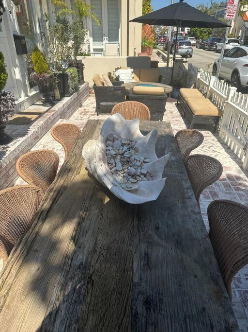 Balboa Island Beach Cottage - Bed and Breakfast Newport Beach