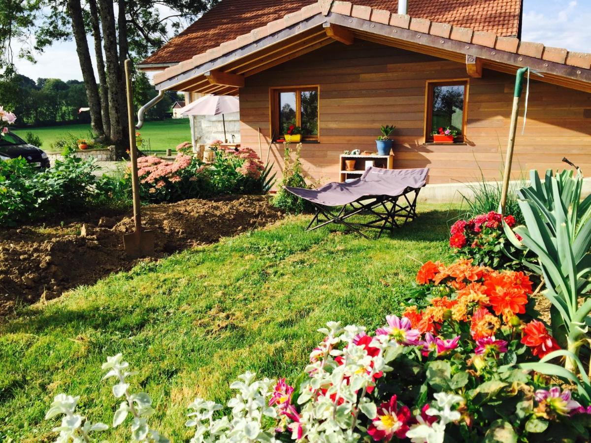 B&B Orchamps-Vennes - Gîte Les Cigognes - Bed and Breakfast Orchamps-Vennes