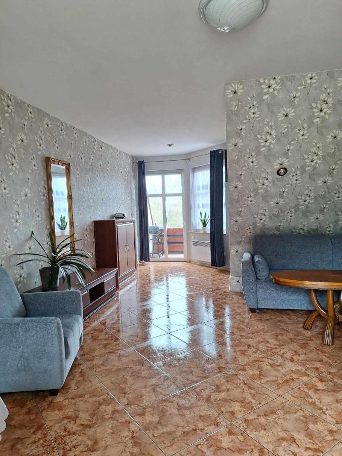 Apartment with Lake View