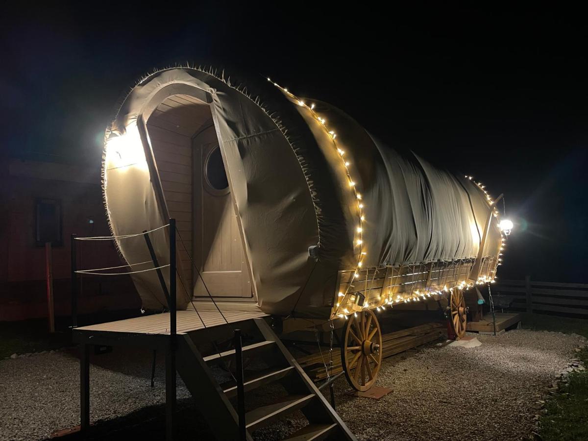White Spring Glamping - B&B