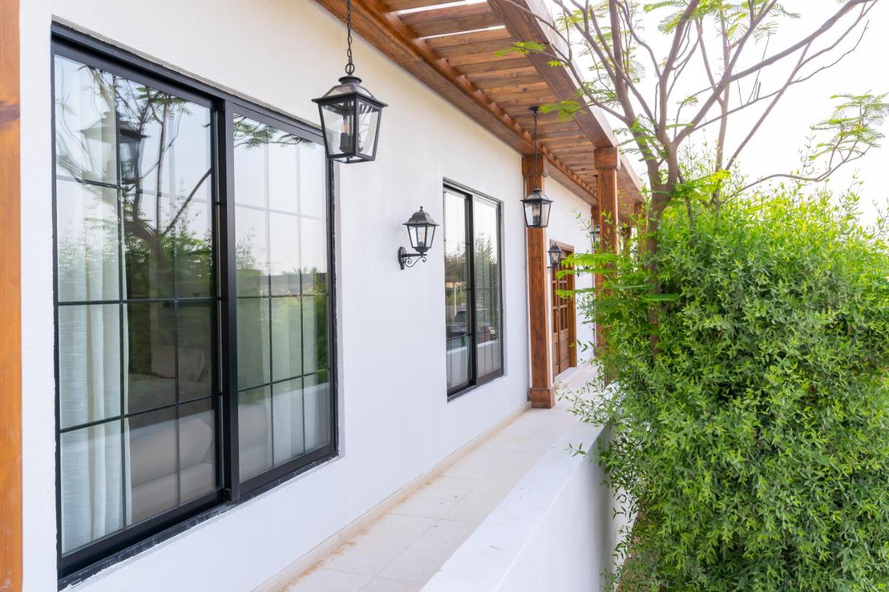 AL JUNAIDI FARM BY BRIDGE RETREATS - B&B