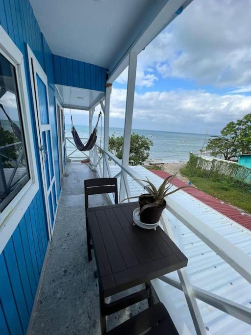 Baba’s Beach Bungalow - B&B