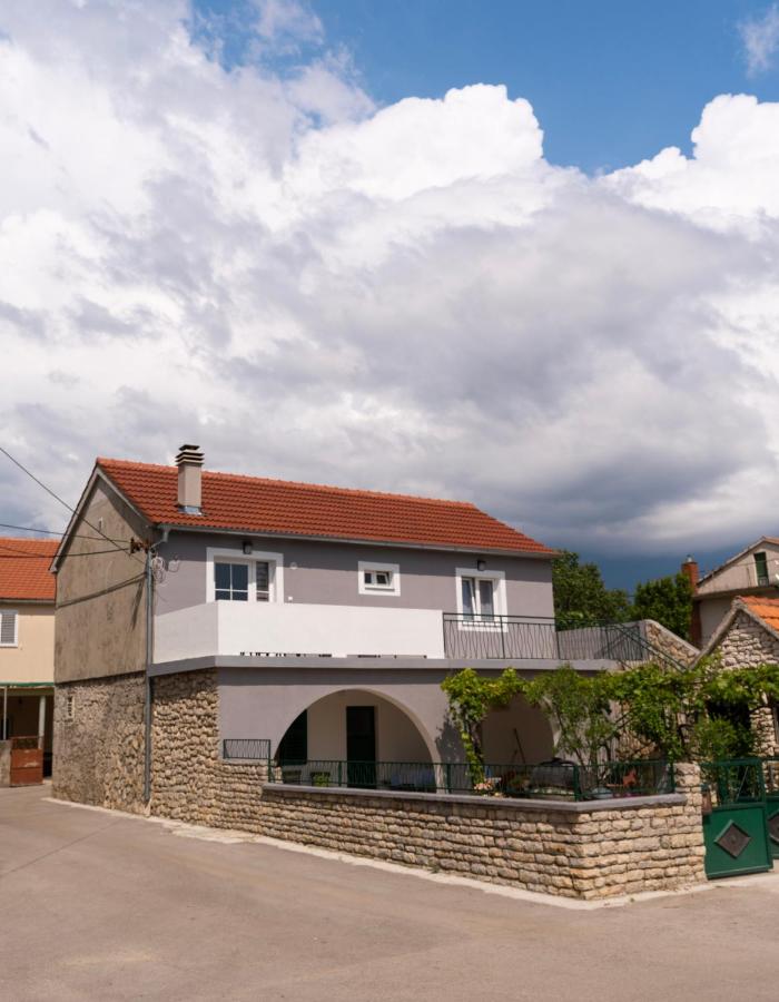 Pave&Ema apartman - Bed and Breakfast
