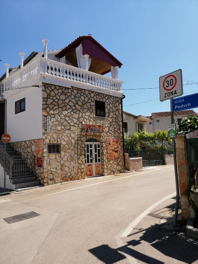 Jona - B&B