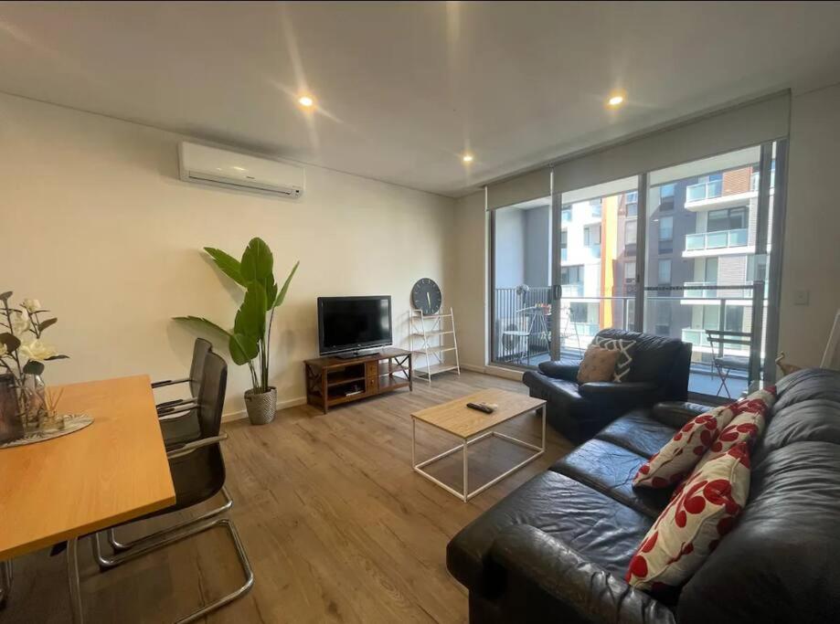 B&B Sydney - Comfy 2 Bedrooms Apt Closed to Sydney Airport - Bed and Breakfast Sydney