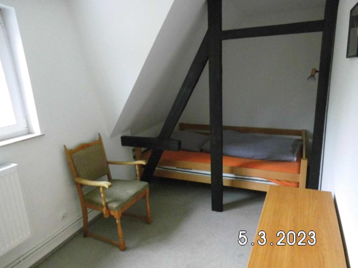 Single Room with Mountain View