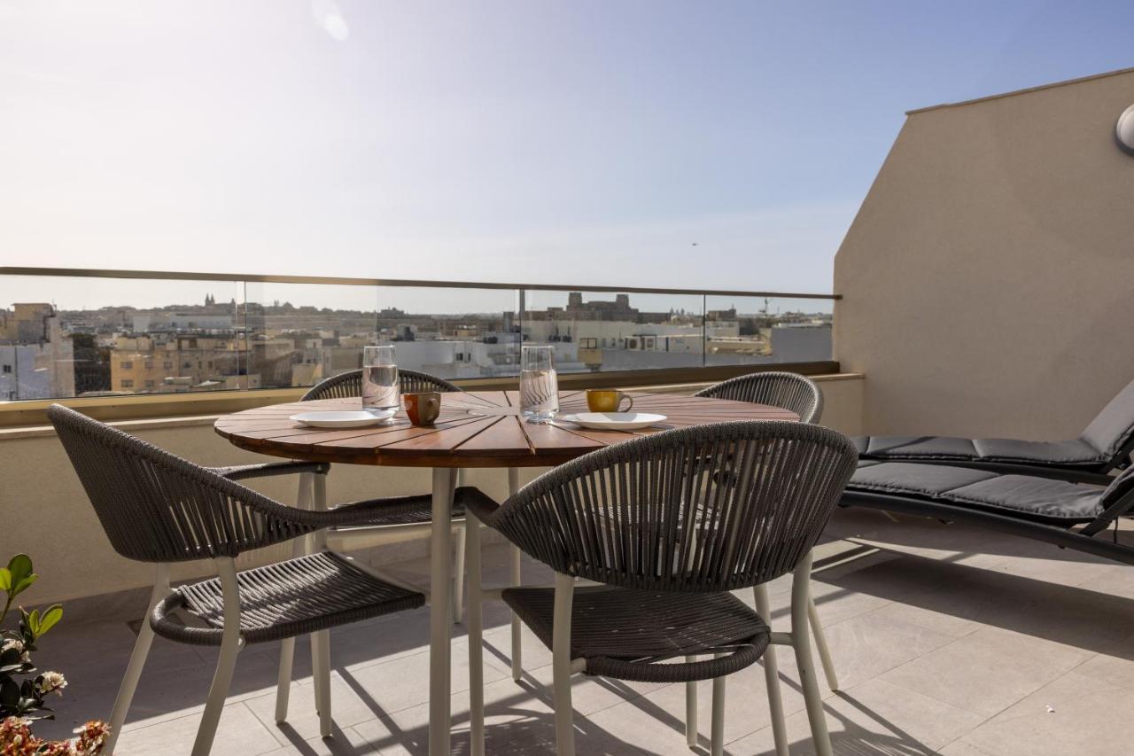 Penthouse With Sunny Terrace - Ferienwohnung Imsida