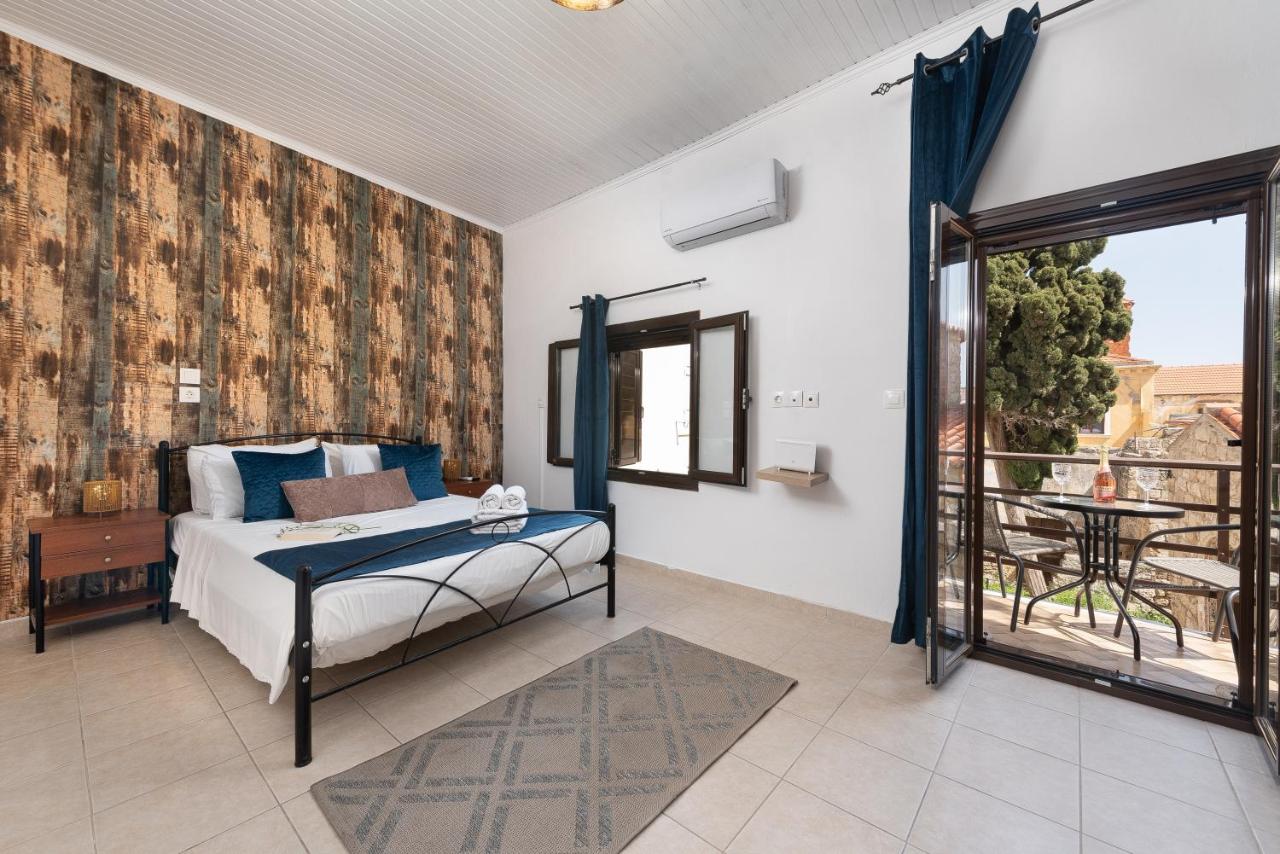 Emerald Dream House, Aithria - B&B
