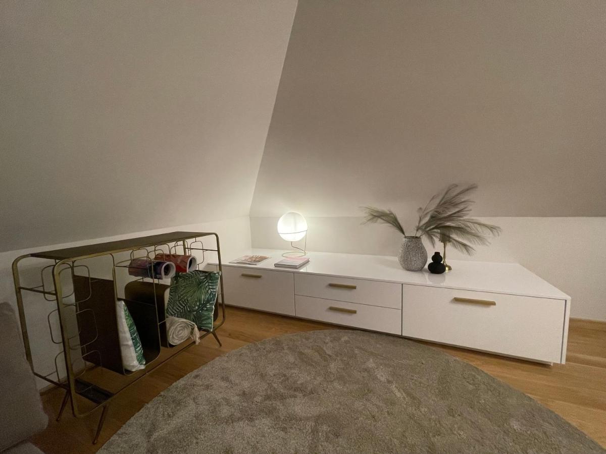 Cozy. Central. Apartment Velden - Bed and Breakfast