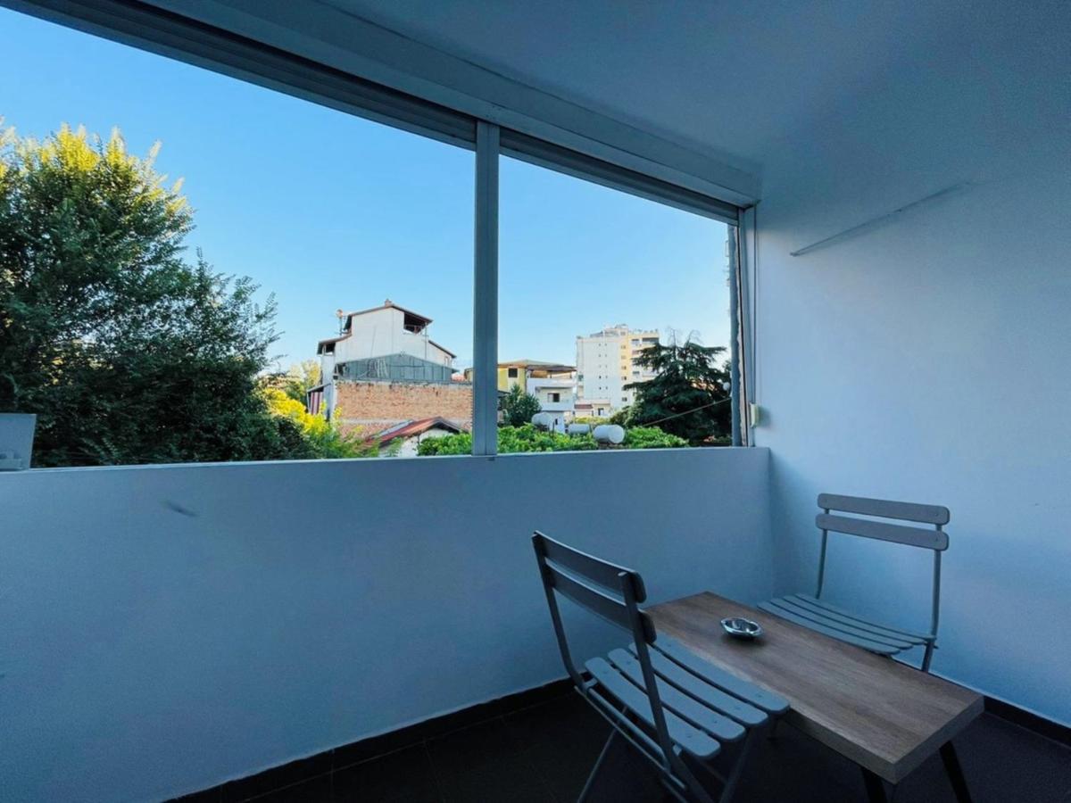 SELA RENT- City Rooms and Studio Apartments - Bed and Breakfast Tirana