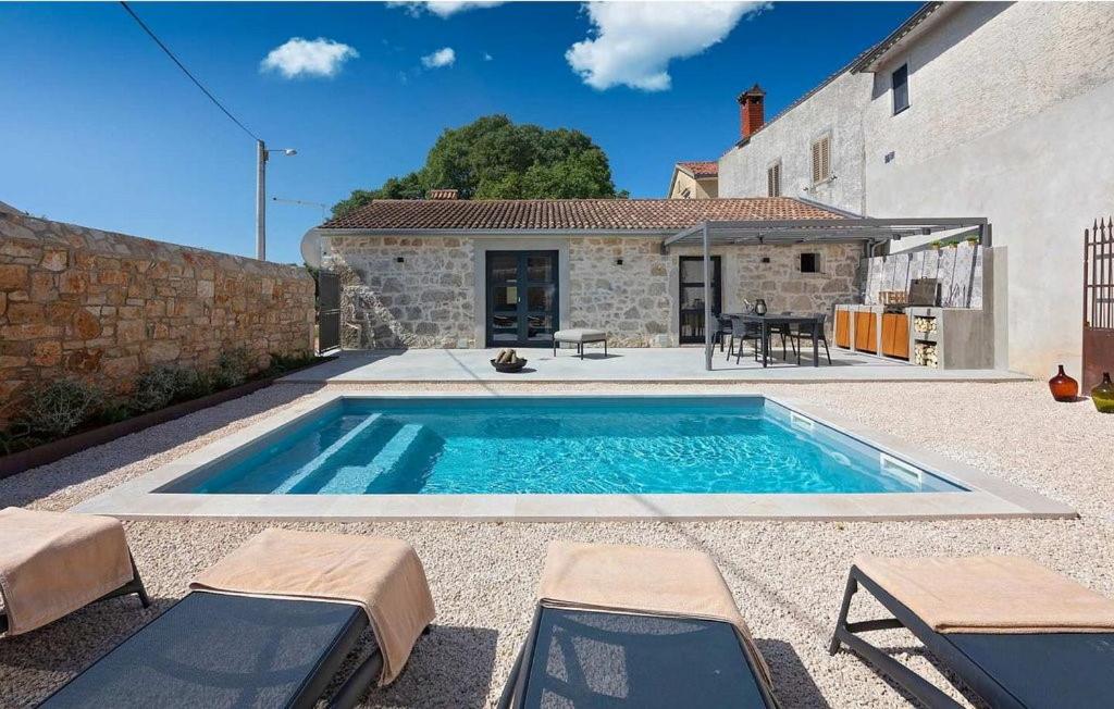 Villa Dvori private pool near Porec - Chambres d’hôtes Vržnaveri