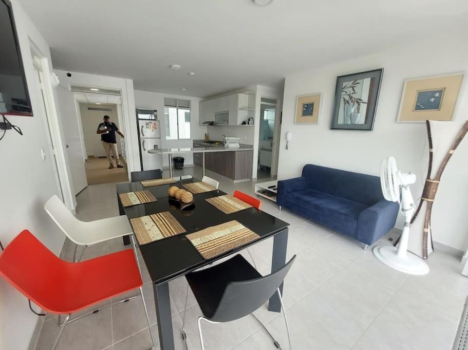 Hermoso Apartamento en Girardot vista a montañas - Bed and Breakfast Girardot City