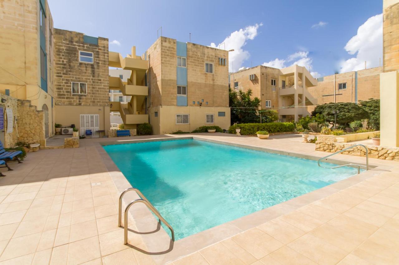 B&B San Pawl il-Baħar - Seaview Pool Dolmen Apt St Paul's Bay - Happy Rentals - Bed and Breakfast San Pawl il-Baħar