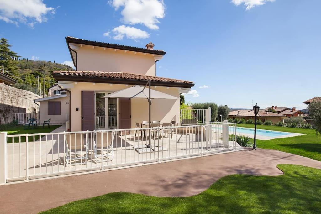 Villa Chiara APT 2-Appartamento in villa con piscina - B&B Cavajon Veronese