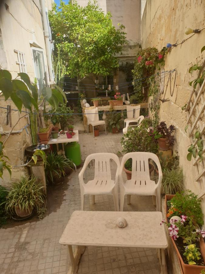 B&B Msida - 1, 2 or 3 Bed Rooms - Malta Central Location, Very near Sea and Tourism hub - Bed and Breakfast Msida