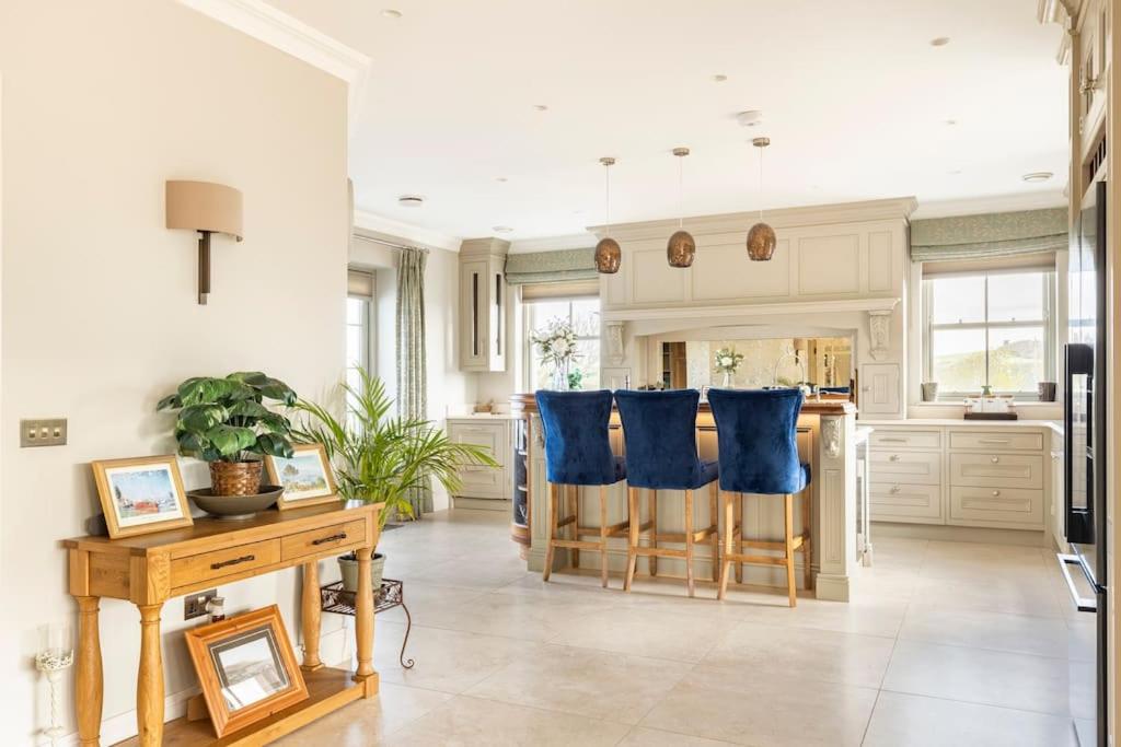 Fivestar Luxurious Home - Westport Quay - B&B