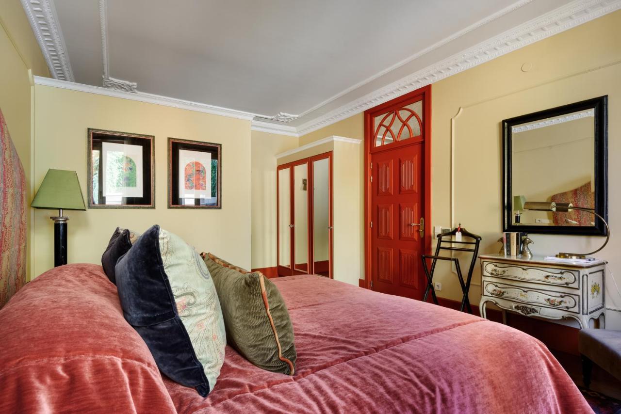 Suite with Garden View