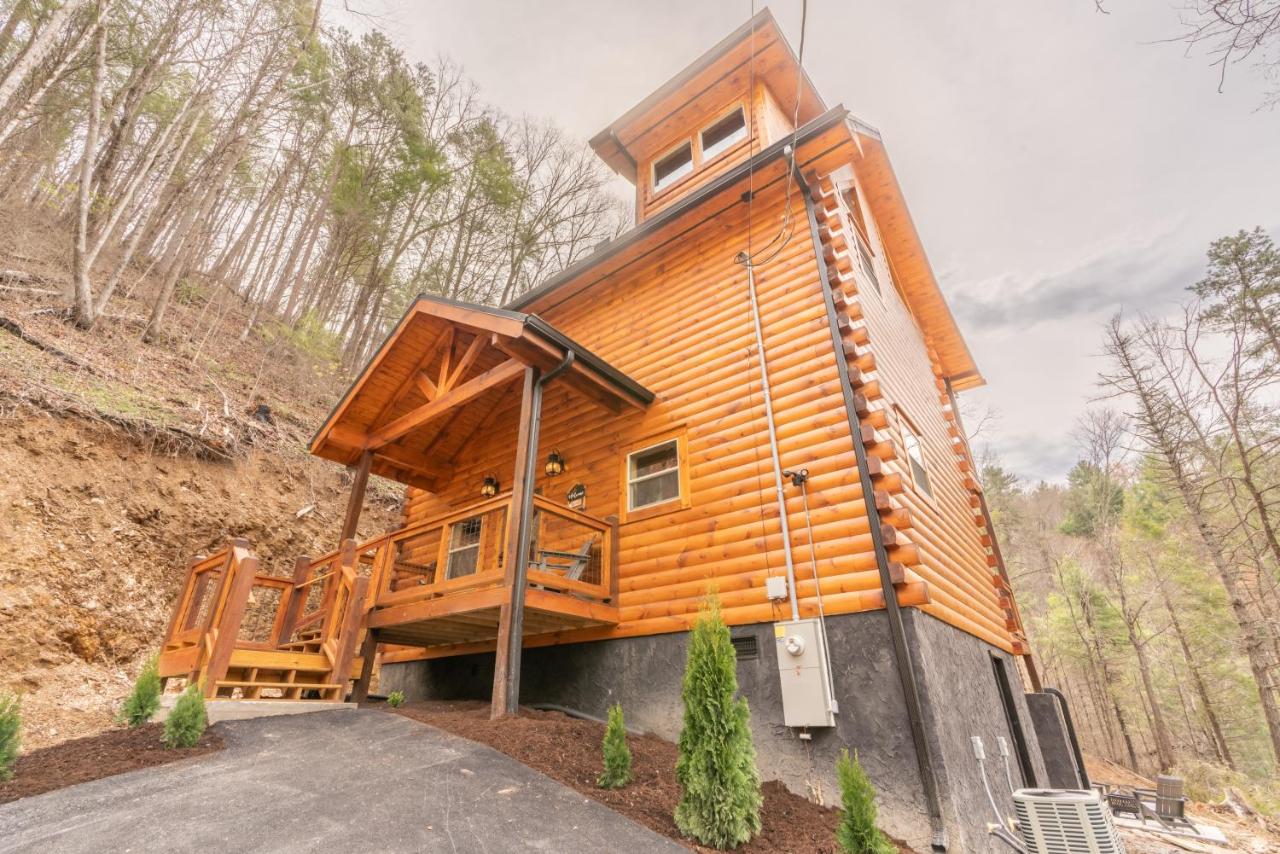 Brand New Cabin in the Smokies - Ferienwohnung Sevierville
