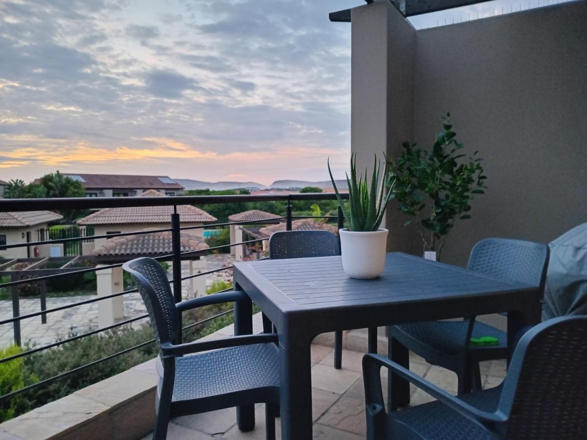 B&B Plettenberg Bay - 8 Whale Rock Gardens in Secure Development with great views, back up power & swimming pool - Bed and Breakfast Plettenberg Bay
