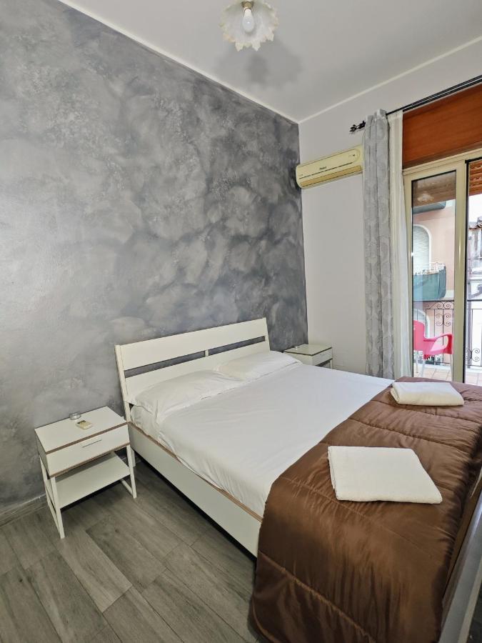 B&B Giardini-Naxos - ETNAPARTMENT 1 - Bed and Breakfast Giardini-Naxos