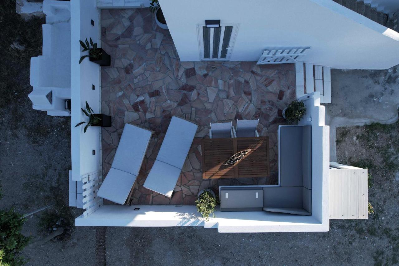 DP Homes Santorini - B&B