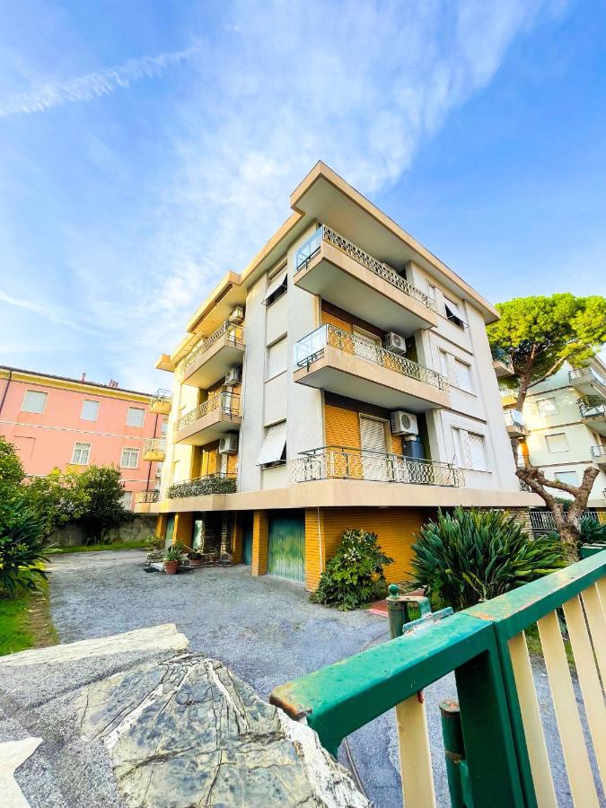 Casa Rosetta - Relax in Centro, Parcheggio Privato, Mare a 2 Passi - B&B