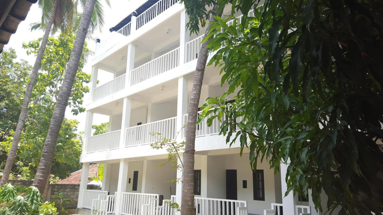 Lakmini Lodge BAR & RESTAURANT - B&B Sigiriya
