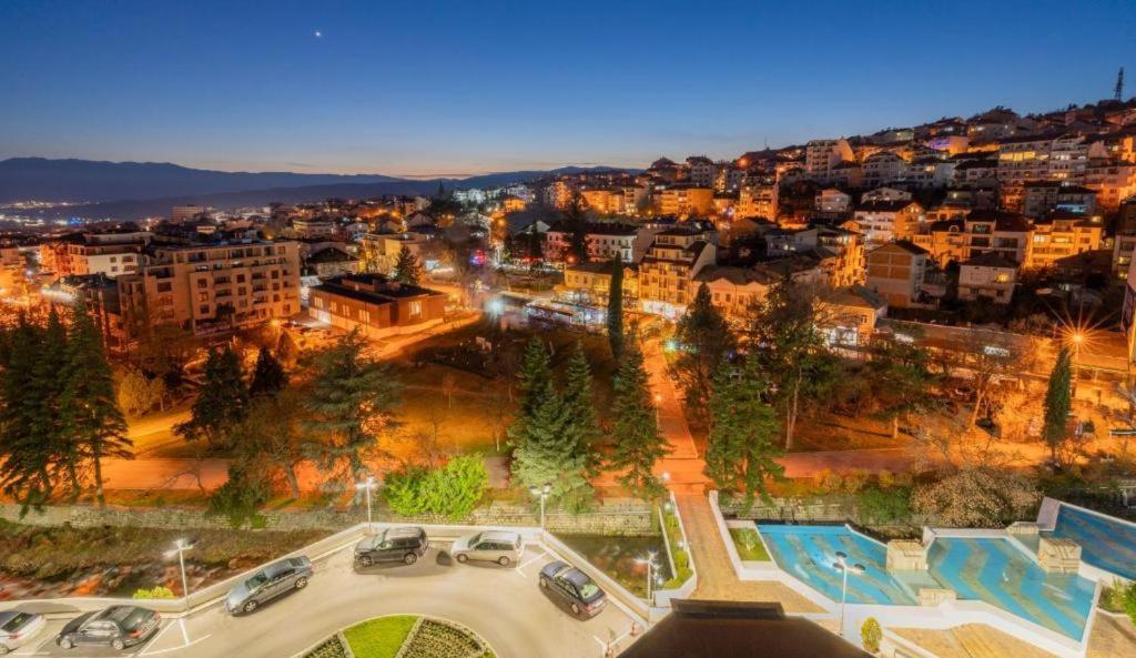 Sandanski 2 Bedroom Apartment - Bed and Breakfast