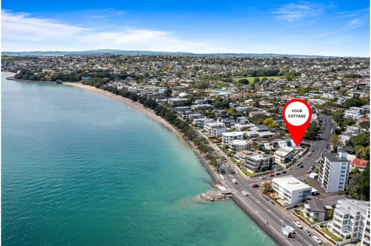 B&B Auckland - Escape to Kohi Cottage - Your Beachside Haven - Bed and Breakfast Auckland