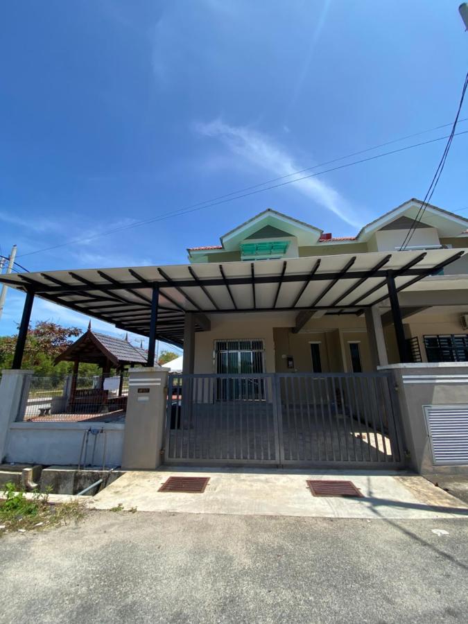 HOMESTAY ACIK - B&B