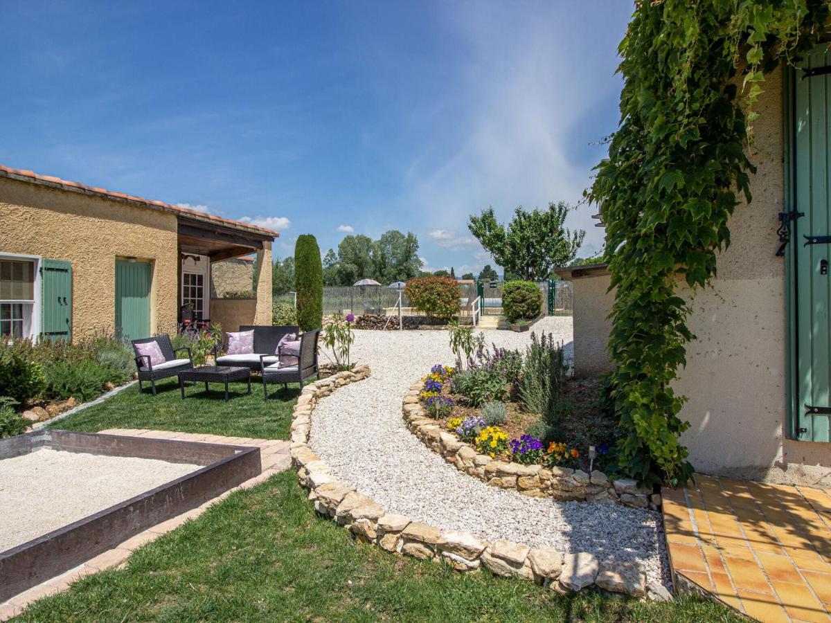 B&B Gargas - Attractive holiday home with shared pool in the Luberon - Bed and Breakfast Gargas