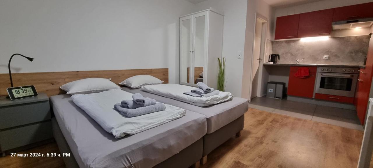 B&B Oberesslingen - Studio Apartment Nähe S-Bahn - Bed and Breakfast Oberesslingen